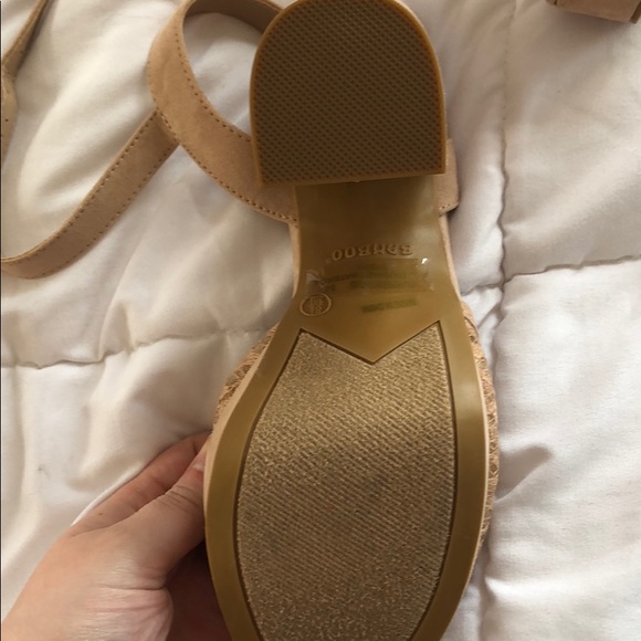 Nude heels - Picture 3 of 4